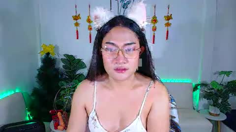Snapshot of ploysaithailand chatting on 05/06/26, 06:52 Ploysai online show from 05/06/26, 06:52