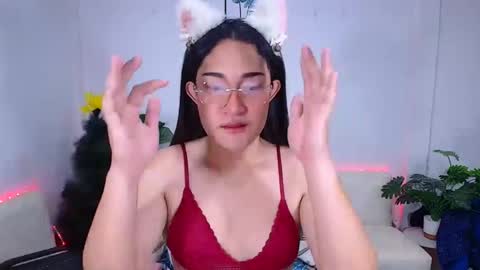 Snapshot of ploysaithailand chatting on 05/16/26, 10:41 Ploysai online show from 05/16/26, 10:41