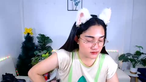 Snapshot of ploysaithailand chatting on 06/14/26, 11:07 Ploysai online show from 06/14/26, 11:07