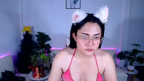 Snapshot of ploysaithailand chatting on 06/30/26, 02:45 Ploysai online show from 06/30/26, 02:45