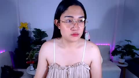 Snapshot of ploysaithailand chatting on 07/21/26, 02:47 Ploysai online show from 07/21/26, 02:47