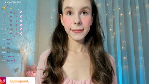 Snapshot of plusvibe chatting on 01/10/25, 04:41 Sophie online show from 01/10/25, 04:41