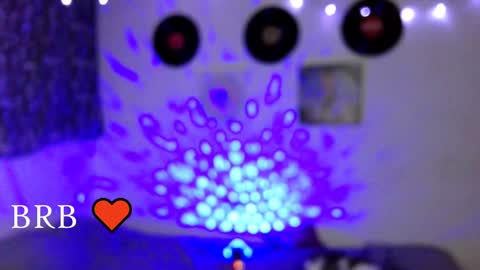 Snapshot of plutonblue369 chatting on 12/17/24, 02:01 online show from 12/17/24, 02:01