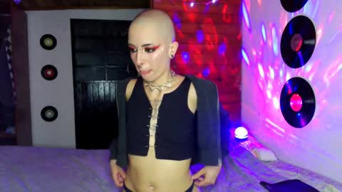 Snapshot of plutonblue369 chatting on 01/14/25, 01:47 online show from 01/14/25, 01:47