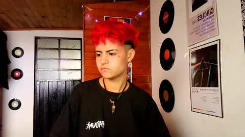 Snapshot of plutonblue369 chatting on 01/27/25, 08:49 online show from 01/27/25, 08:49