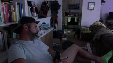 Snapshot of pmitch88 chatting on 07/29/26, 09:51 Slug online show from 07/29/26, 09:51