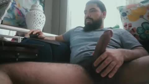 Snapshot of pml1234 chatting on 05/14/26, 05:31 BIG COCK HARD online show from 05/14/26, 05:31