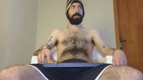 Snapshot of po3t3r0 chatting on 01/22/25, 12:27 juan online show from 01/22/25, 12:27