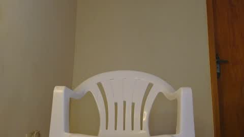 Snapshot of po3t3r0 chatting on 01/27/25, 04:22 juan online show from 01/27/25, 04:22