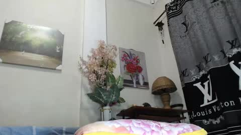 Snapshot of pocabigshane chatting on 01/12/25, 07:53 SHANE online show from 01/12/25, 07:53