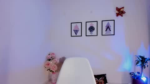 Jasmine online show from 01/18/25, 10:49