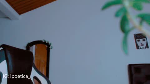 IG ipoetica  online show from 12/19/24, 12:02