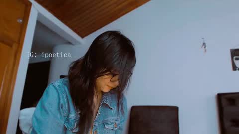 IG ipoetica  online show from 03/01/25, 12:34