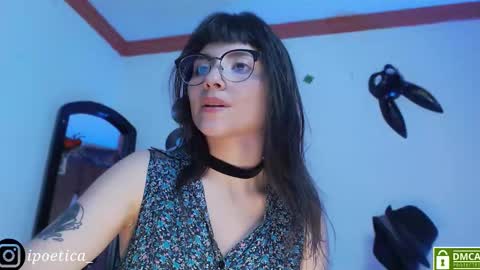 Snapshot of poeeticaa_ chatting on 03/04/26, 04:46 IG ipoetica online show from 03/04/26, 04:46