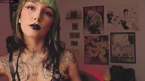 Snapshot of poison_dafne chatting on 02/12/26, 11:22 Dafne online show from 02/12/26, 11:22