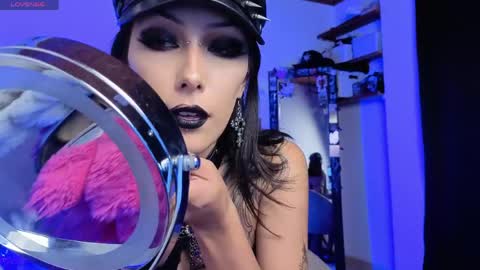 Snapshot of poison_dafne chatting on 05/09/26, 12:05 Dafne online show from 05/09/26, 12:05