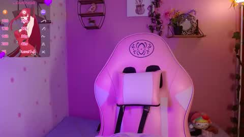 Snapshot of poison_liv chatting on 09/13/25, 02:06 poison_liv online show from 09/13/25, 02:06
