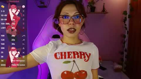 Snapshot of poison_liv chatting on 09/22/25, 01:24 poison_liv online show from 09/22/25, 01:24