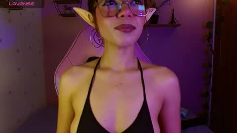 Snapshot of poison_liv chatting on 09/29/25, 01:16 poison_liv online show from 09/29/25, 01:16