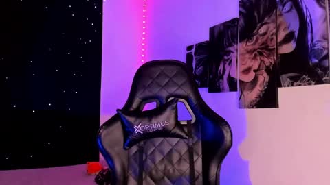 Snapshot of poison_willow chatting on 12/29/24, 08:37 Willow Hours 12pm to 630pm Colombian time FRIDAY AND SUNDAY FREE DAYS online show from 12/29/24, 08:37