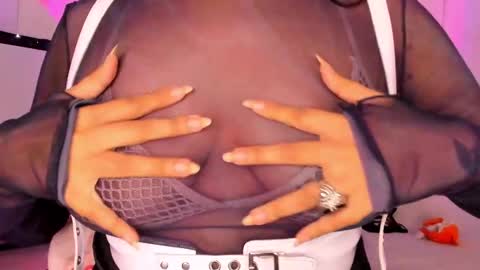 Snapshot of poison_willow chatting on 01/03/25, 08:22 Willow Hours 12pm to 630pm Colombian time FRIDAY AND SUNDAY FREE DAYS online show from 01/03/25, 08:22