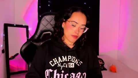 Snapshot of poison_willow chatting on 01/08/25, 09:01 Willow Hours 12pm to 630pm Colombian time FRIDAY AND SUNDAY FREE DAYS online show from 01/08/25, 09:01
