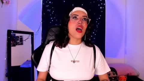 Snapshot of poison_willow chatting on 03/04/25, 06:29 Willow Hours 12pm to 630pm Colombian time FRIDAY AND SUNDAY FREE DAYS online show from 03/04/25, 06:29