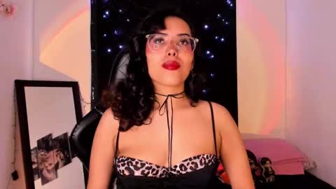 Snapshot of poison_willow chatting on 03/10/25, 05:50 Willow Hours 12pm to 630pm Colombian time FRIDAY AND SUNDAY FREE DAYS online show from 03/10/25, 05:50