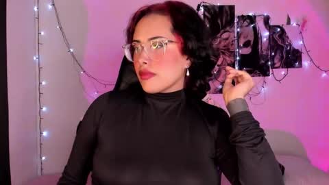 Snapshot of poison_willow chatting on 09/29/25, 05:51 Willow Hours 12pm to 630pm Colombian time FRIDAY AND SUNDAY FREE DAYS online show from 09/29/25, 05:51