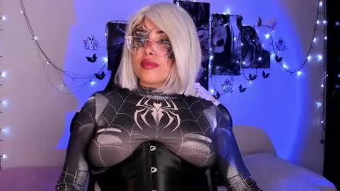 Snapshot of poison_willow chatting on 10/11/25, 06:06 Willow Hours 12pm to 630pm Colombian time FRIDAY AND SUNDAY FREE DAYS online show from 10/11/25, 06:06