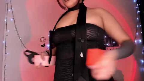 Snapshot of poison_willow chatting on 10/16/25, 06:31 Willow Hours 12pm to 630pm Colombian time FRIDAY AND SUNDAY FREE DAYS online show from 10/16/25, 06:31