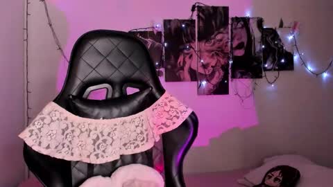 Willow                      Hours 12pm to 630pm Colombian time FRIDAY AND SUNDAY FREE DAYS online show from 11/09/25, 05:33