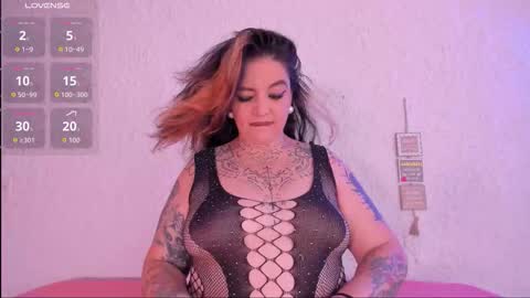 poisson_ivy_ online show from 12/17/25, 07:42