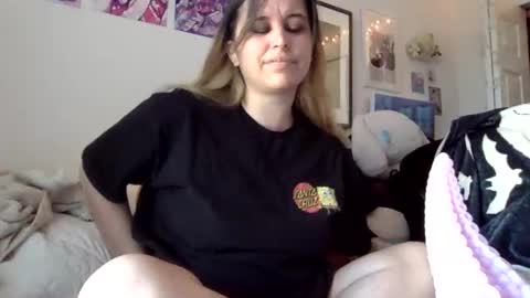 sweet angel baby  online show from 04/12/26, 12:32