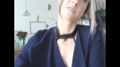 Snapshot of pokusss chatting on 10/15/25, 09:20 pokusss online show from 10/15/25, 09:20