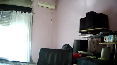 Snapshot of pol22010 chatting on 05/12/26, 06:05 Polako online show from 05/12/26, 06:05