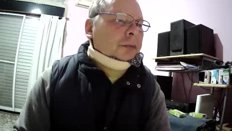 Snapshot of pol22010 chatting on 06/01/26, 10:33 Polako online show from 06/01/26, 10:33