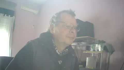 Snapshot of pol22010 chatting on 07/25/26, 06:38 Polako online show from 07/25/26, 06:38