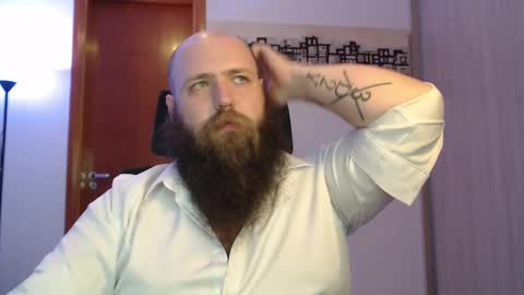 Bear online show from 02/25/25, 05:19