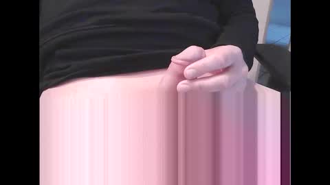 Snapshot of polarmg45 chatting on 05/15/26, 05:03 polarmg45 online show from 05/15/26, 05:03