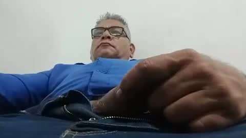 poli online show from 12/27/24, 12:39