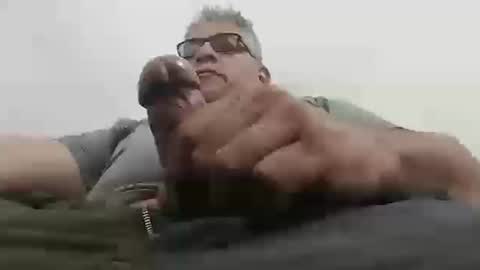 poli online show from 01/08/25, 02:25