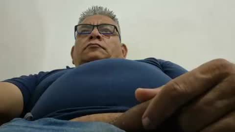 poli online show from 12/05/25, 01:03