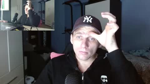 Poliglot online show from 11/13/25, 04:11