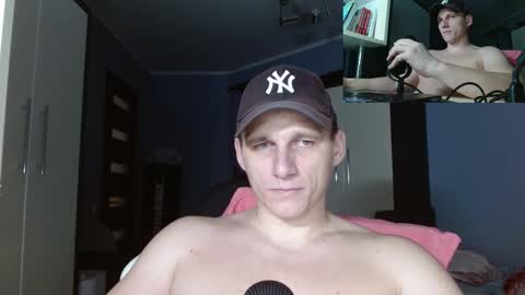 Poliglot online show from 12/21/25, 06:48