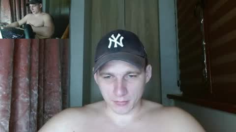 Poliglotjoe2 online show from 04/23/26, 02:13