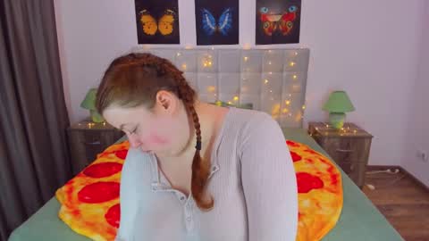 Polina online show from 12/12/24, 08:25