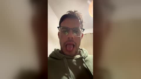 poll540539 online show from 04/10/26, 02:17