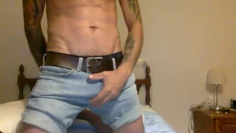 Snapshot of polla101 chatting on 06/04/26, 11:22 aquiles online show from 06/04/26, 11:22