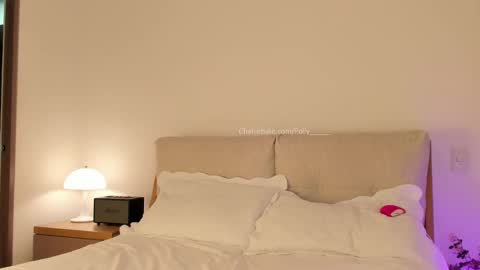 Polly online show from 10/07/25, 10:07